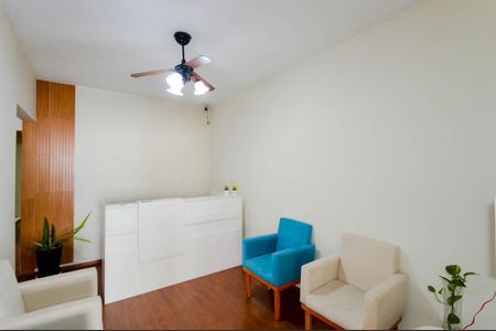 Casa à venda com 127m², 4 quartos e 2 vagas Casa à venda com 127m², 4 quartos e 2 vagasSala 1