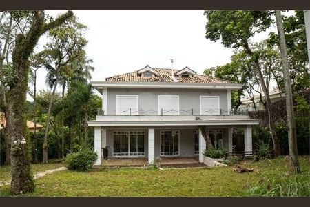 Casa para alugar com 800m², 4 quartos e 6 vagas