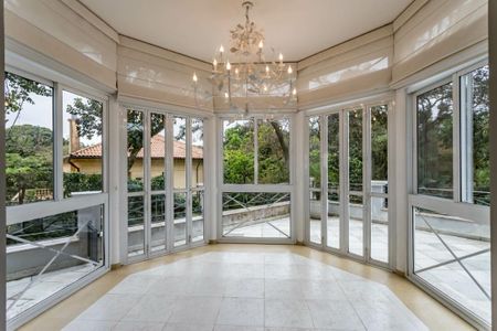 Casa para alugar com 800m², 4 quartos e 6 vagas