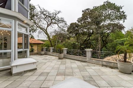 Casa para alugar com 800m², 4 quartos e 6 vagas