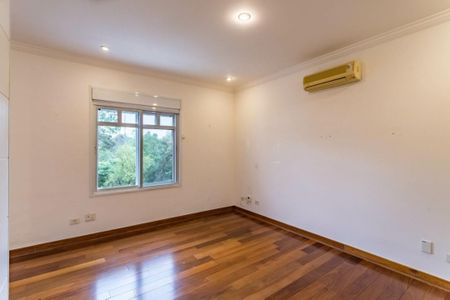 Casa para alugar com 800m², 4 quartos e 6 vagas