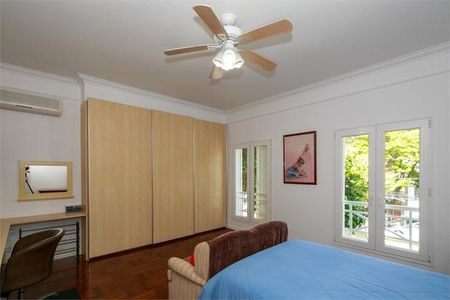 Casa à venda com 820m², 4 quartos e 6 vagas