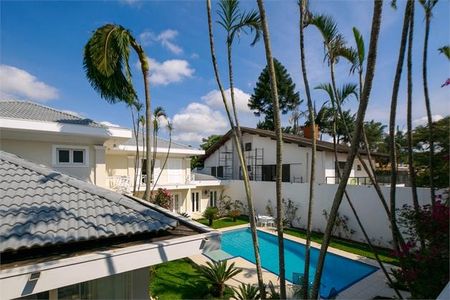 Casa à venda com 820m², 4 quartos e 6 vagas