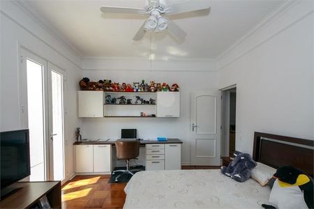 Casa à venda com 820m², 4 quartos e 6 vagas