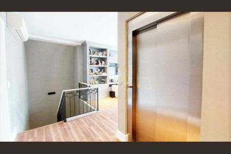 Casa à venda com 502m², 4 quartos e 6 vagas