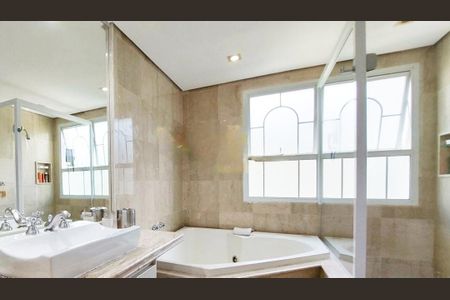 Casa à venda com 502m², 4 quartos e 6 vagas
