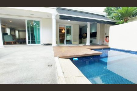 Casa à venda com 502m², 4 quartos e 6 vagas