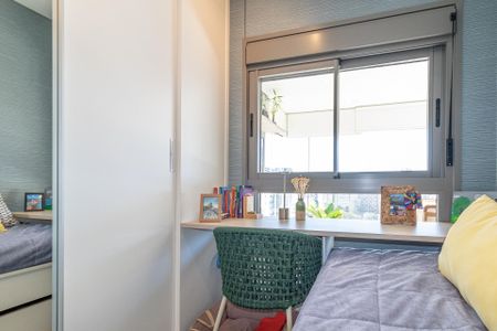 Apartamento à venda com 95m², 3 quartos e 2 vagasQuarto 2