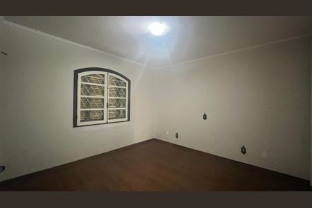 Casa à venda com 400m², 3 quartos e 5 vagasSuíte 2