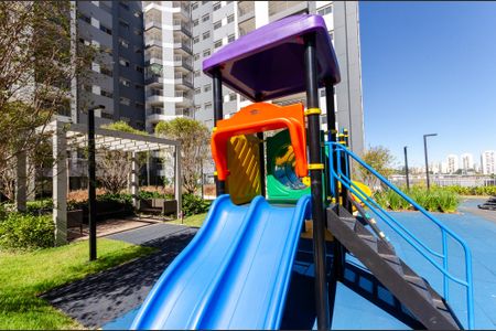 Apartamento para alugar com 85m², 2 quartos e 2 vagasÁrea comum - Playground