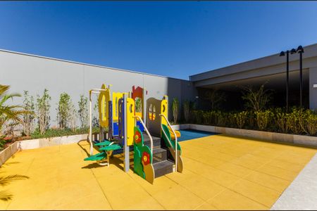 Apartamento para alugar com 85m², 2 quartos e 2 vagasÁrea comum - Playground