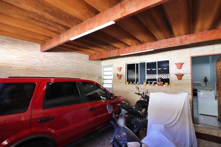 Casa à venda com 145m², 3 quartos e 2 vagasGaragem