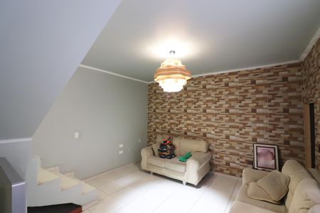 Casa à venda com 145m², 3 quartos e 2 vagasEdícula - Sala