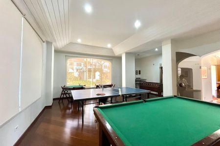 Apartamento à venda com 225m², 3 quartos e 3 vagas Apartamento à venda com 225m², 3 quartos e 3 vagasÁrea comum