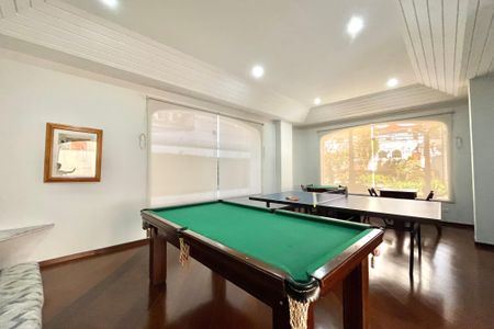 Apartamento à venda com 225m², 3 quartos e 3 vagas Apartamento à venda com 225m², 3 quartos e 3 vagasÁrea comum