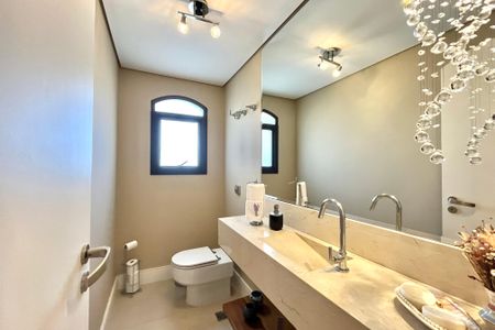 Apartamento à venda com 225m², 3 quartos e 3 vagas Apartamento à venda com 225m², 3 quartos e 3 vagasLavabo