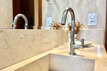 Apartamento à venda com 225m², 3 quartos e 3 vagas Apartamento à venda com 225m², 3 quartos e 3 vagasLavabo