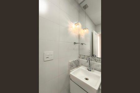 Apartamento à venda com 54m², 2 quartos e 2 vagas Apartamento à venda com 54m², 2 quartos e 2 vagasBanheiro