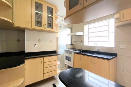 Apartamento à venda com 54m², 2 quartos e 2 vagas Apartamento à venda com 54m², 2 quartos e 2 vagasCozinha