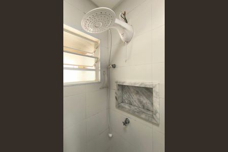 Apartamento à venda com 54m², 2 quartos e 2 vagas Apartamento à venda com 54m², 2 quartos e 2 vagasBanheiro