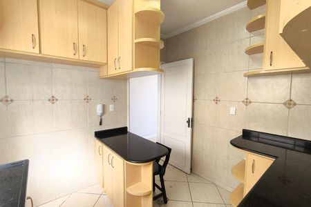 Apartamento à venda com 54m², 2 quartos e 2 vagas Apartamento à venda com 54m², 2 quartos e 2 vagasCozinha