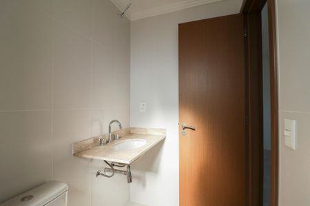 Apartamento à venda com 133m², 3 quartos e 2 vagas Apartamento à venda com 133m², 3 quartos e 2 vagasBanheiro da Suíte 1