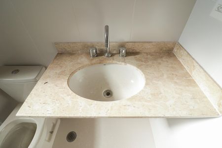 Apartamento à venda com 133m², 3 quartos e 2 vagas Apartamento à venda com 133m², 3 quartos e 2 vagasBanheiro da Suíte 1