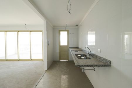 Apartamento à venda com 133m², 3 quartos e 2 vagas Apartamento à venda com 133m², 3 quartos e 2 vagasCozinha