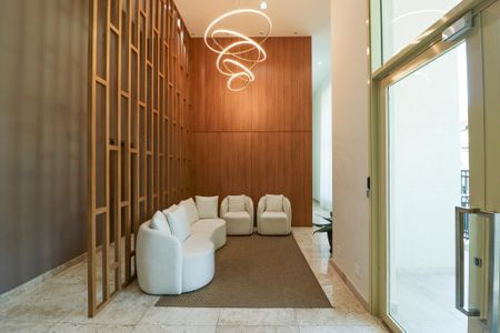 Apartamento à venda com 133m², 3 quartos e 2 vagas Apartamento à venda com 133m², 3 quartos e 2 vagasHall