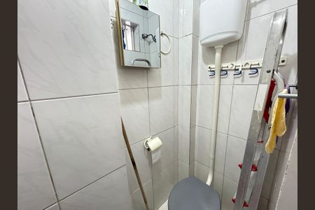 Apartamento à venda com 70m², 3 quartos e sem vagaBanheiro de serviço