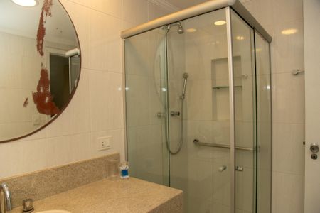 Apartamento à venda com 92m², 3 quartos e 1 vaga Apartamento à venda com 92m², 3 quartos e 1 vagaBanheiro da Suíte