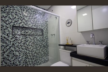 Apartamento à venda com 78m², 2 quartos e 2 vagasBanheiro Social