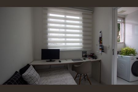 Apartamento à venda com 78m², 2 quartos e 2 vagasQuarto de Serviço