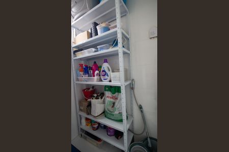 Apartamento à venda com 78m², 2 quartos e 2 vagasBanheiro de Serviço