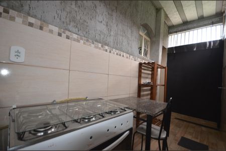 Casa para alugar com 30m², 1 quarto e 1 vagaCozinha