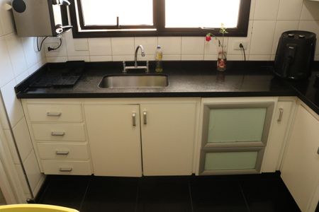 Apartamento à venda com 129m², 2 quartos e 3 vagasCozinha