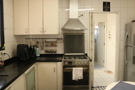 Apartamento à venda com 129m², 2 quartos e 3 vagasCozinha