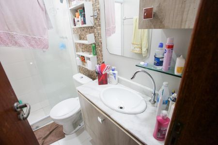 Casa à venda com 98m², 3 quartos e 1 vaga Casa à venda com 98m², 3 quartos e 1 vagaBanheiro da Suíte