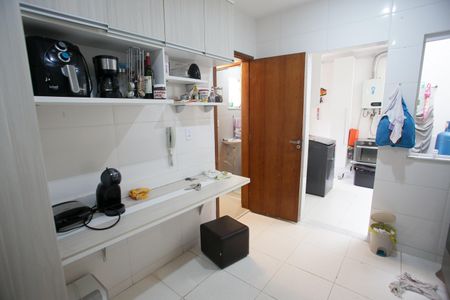 Casa à venda com 98m², 3 quartos e 1 vaga Casa à venda com 98m², 3 quartos e 1 vagaCozinha