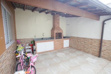 Casa à venda com 98m², 3 quartos e 1 vaga Casa à venda com 98m², 3 quartos e 1 vagaChurrasqueira