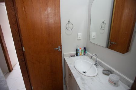 Casa à venda com 98m², 3 quartos e 1 vaga Casa à venda com 98m², 3 quartos e 1 vagaBanheiro Social