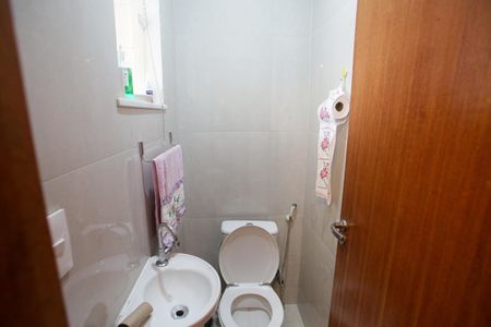 Casa à venda com 98m², 3 quartos e 1 vaga Casa à venda com 98m², 3 quartos e 1 vagaLavabo