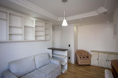 Apartamento à venda com 66m², 2 quartos e 1 vagaSala