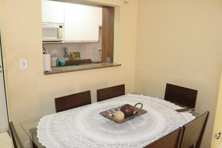 Apartamento à venda com 62m², 2 quartos e 1 vagaSala