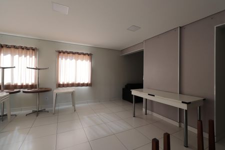 Apartamento à venda com 47m², 2 quartos e 1 vagaÁrea comum - Salão de festas