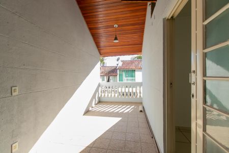 Casa de condomínio à venda com 99m², 2 quartos e 2 vagas Casa de condomínio à venda com 99m², 2 quartos e 2 vagasVaranda do Quarto 1