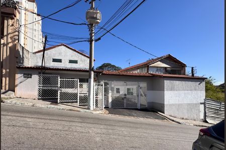 Casa de condomínio à venda com 99m², 2 quartos e 2 vagas Casa de condomínio à venda com 99m², 2 quartos e 2 vagasFachada do Condomínio