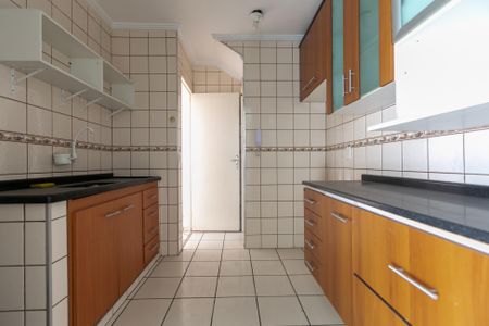 Casa de condomínio à venda com 99m², 2 quartos e 2 vagas Casa de condomínio à venda com 99m², 2 quartos e 2 vagasCozinha