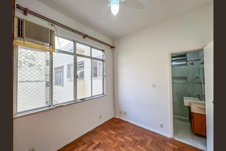 Studio à venda com 32m², 1 quarto e sem vaga Studio à venda com 32m², 1 quarto e sem vagaStudio