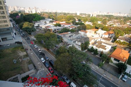 Apartamento à venda com 85m², 2 quartos e 1 vaga Apartamento à venda com 85m², 2 quartos e 1 vagaÁrea Comum - Vista da Piscina